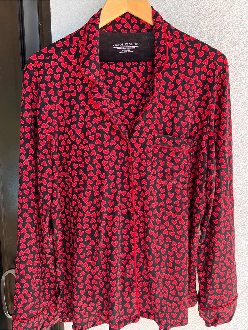 Victoria's Secret| ❤️ Black and Red Heart-Print Pajama Set